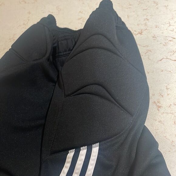 Adidas climalite football padded shorts SZ small - Picture 3 of 6